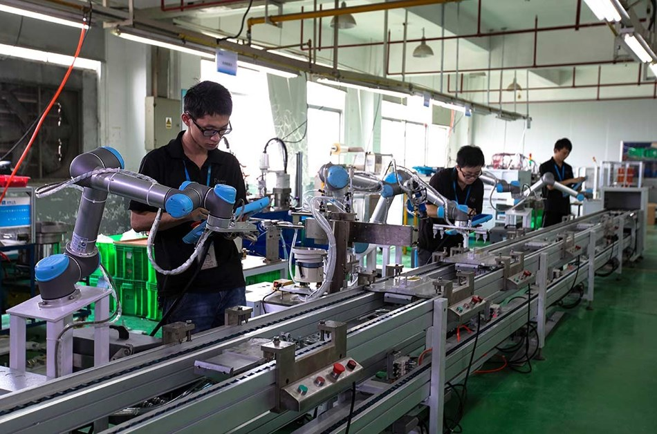 如果想改变年轻人对工厂的想法，工业制造业必须要做出改变